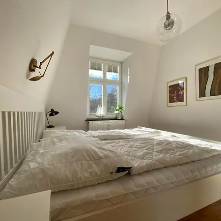 Kurfuerst - 100 M Zum Apartman