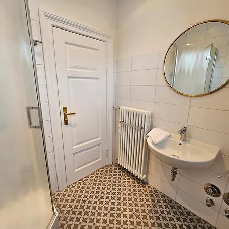 Kurfuerst - 100 M Zum * Heringsdorf